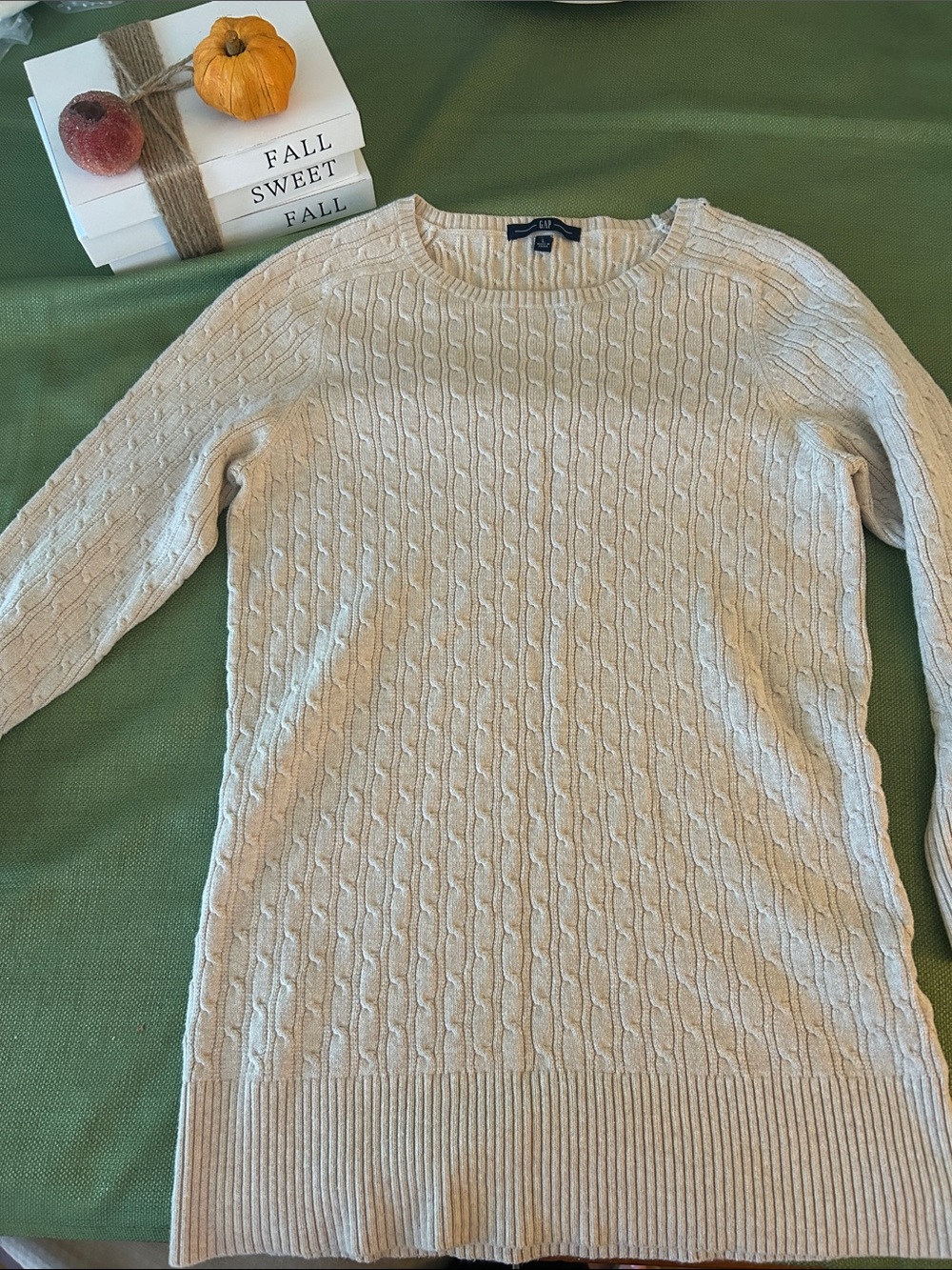 GAP Cream Cable-Knit Scoop Neck Sweater